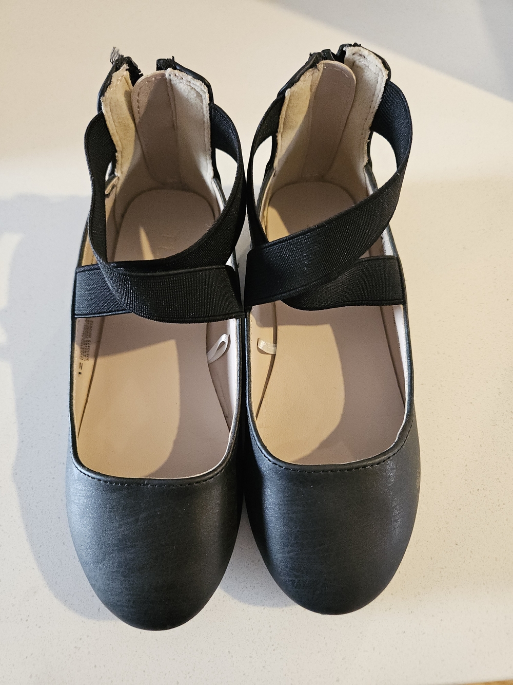 Kids Black Elastic Strap Ballet Flats